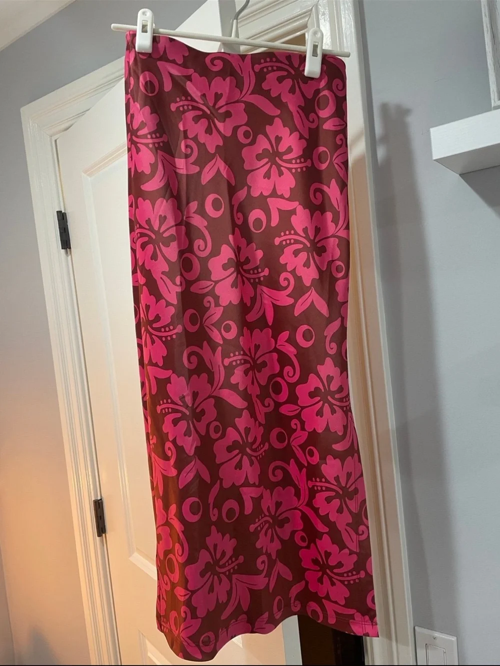 URBAN OUTFITTERS pink Hawaiian floral satin midi skirt